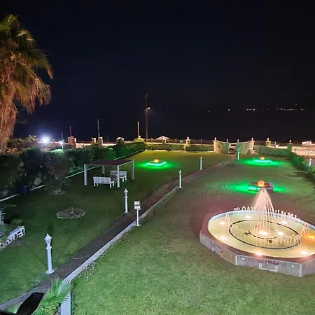 Christen House Βίλα *