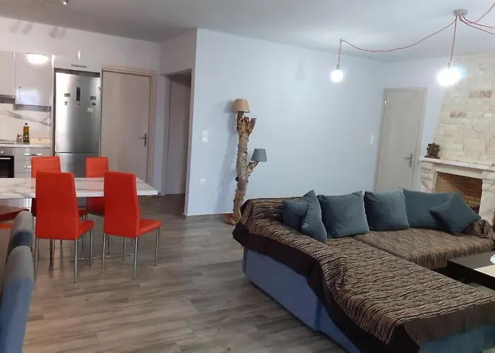 Christen House Villa *