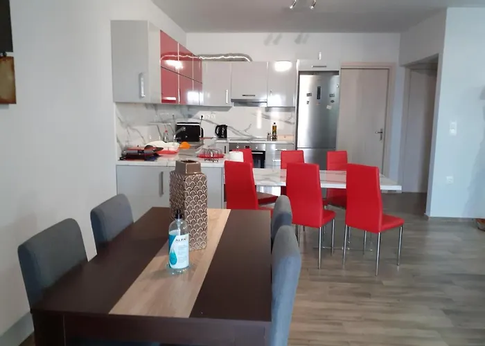 Christen House Villa *